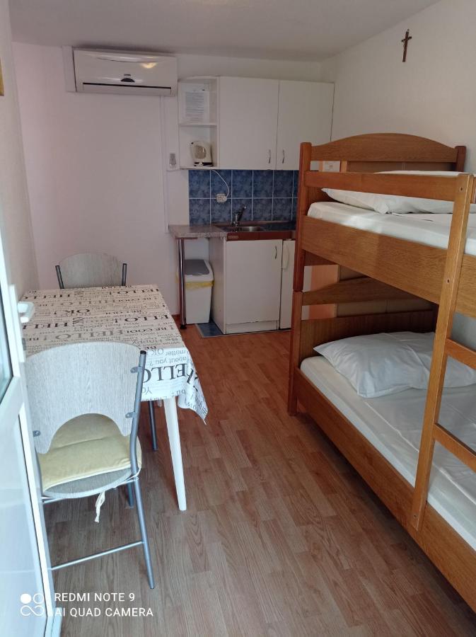 Apartments Mihovil Omiš Eksteriør billede
