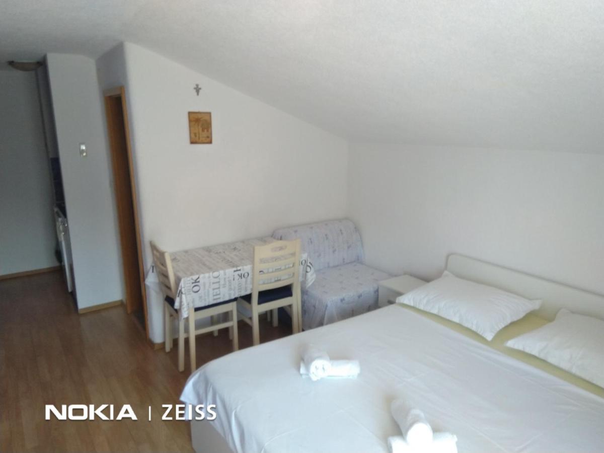 Apartments Mihovil Omiš Eksteriør billede