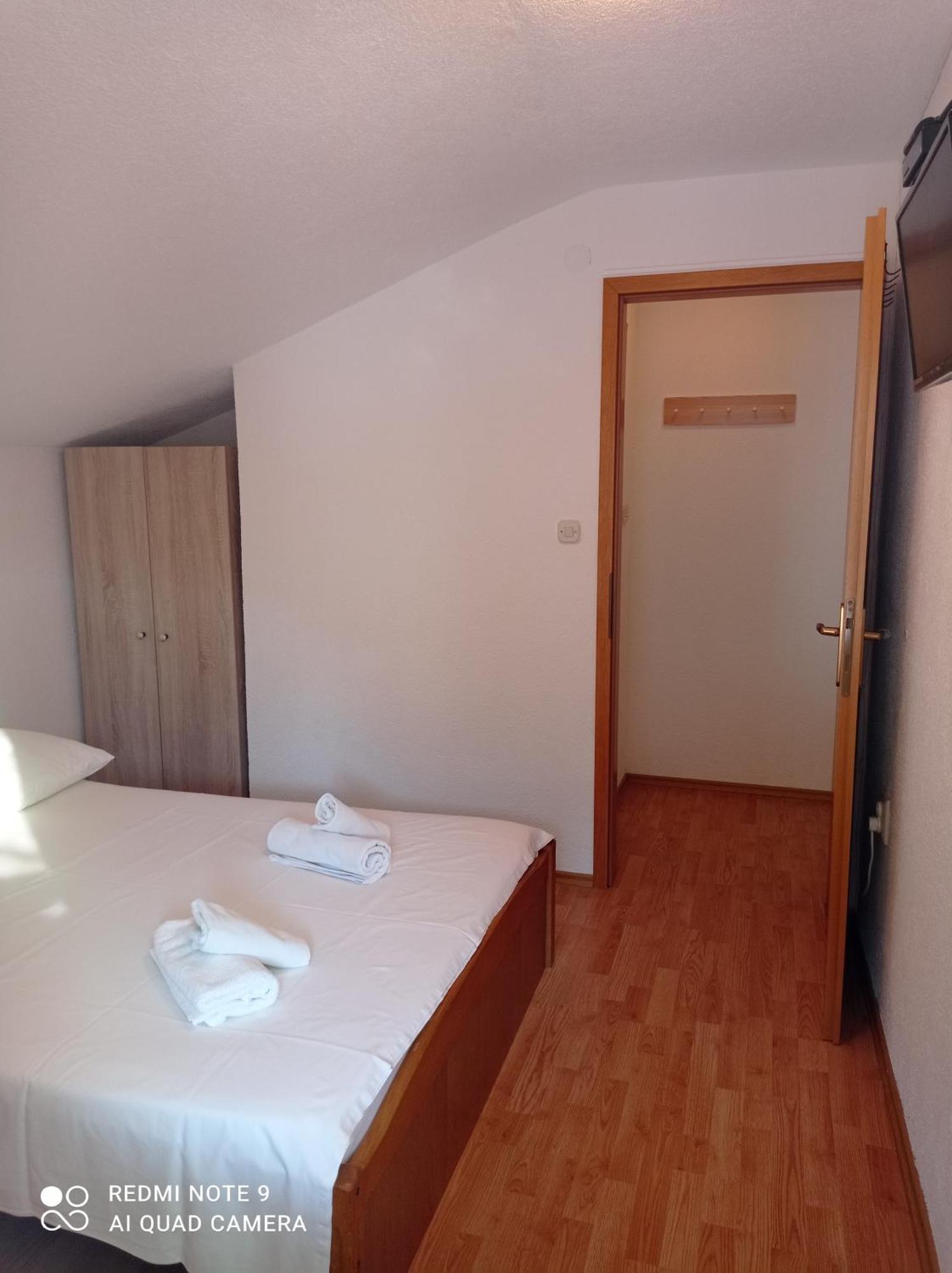 Apartments Mihovil Omiš Værelse billede