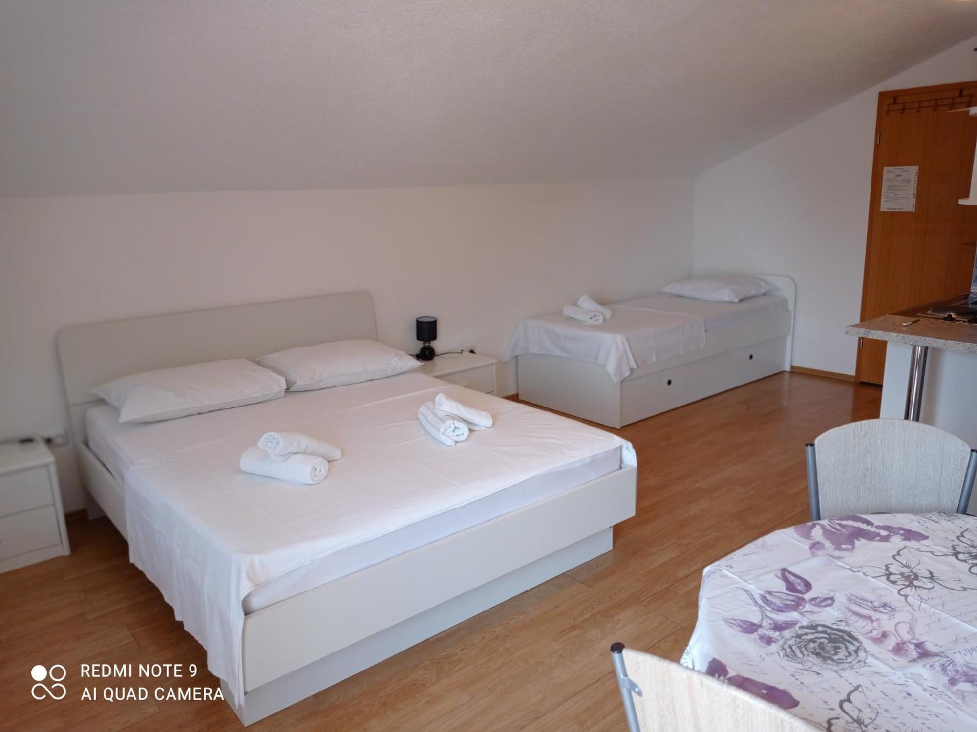 Apartments Mihovil Omiš Værelse billede