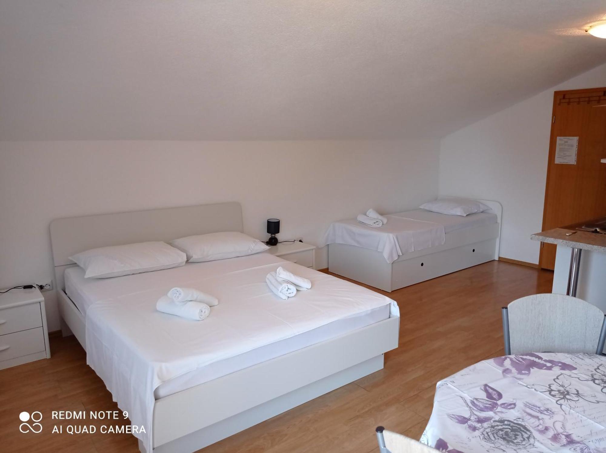 Apartments Mihovil Omiš Værelse billede