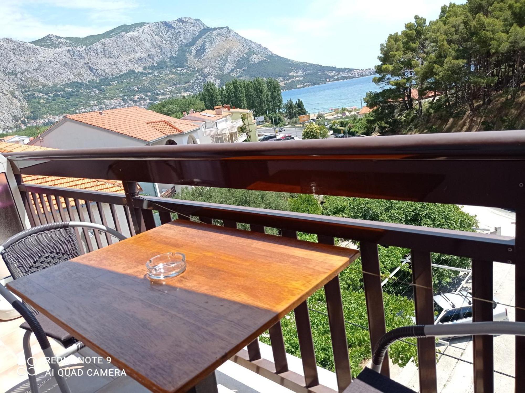Apartments Mihovil Omiš Værelse billede