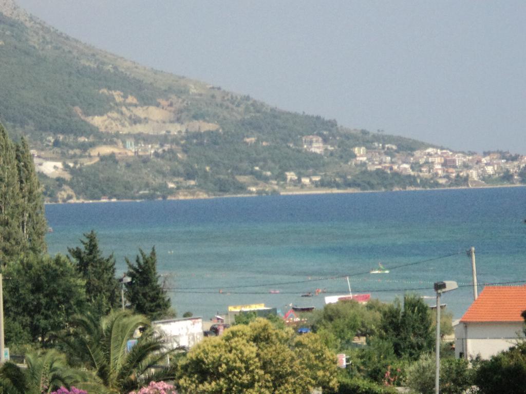 Apartments Mihovil Omiš Eksteriør billede